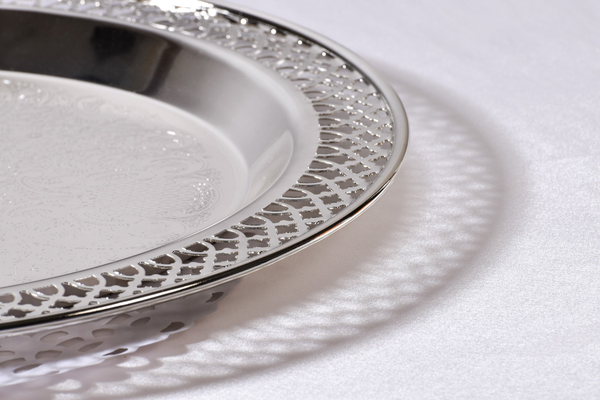 TRAYS & BOWLS